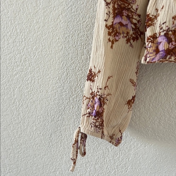 Floral Cream and Purple Women's Top - Picture 4 of 12